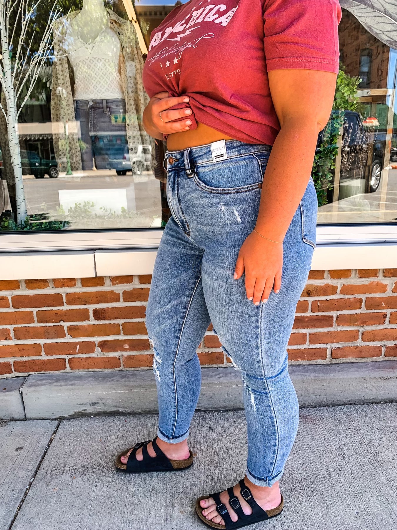 Judy blue jeans review! Im wearing a 14w and am usually a size 16